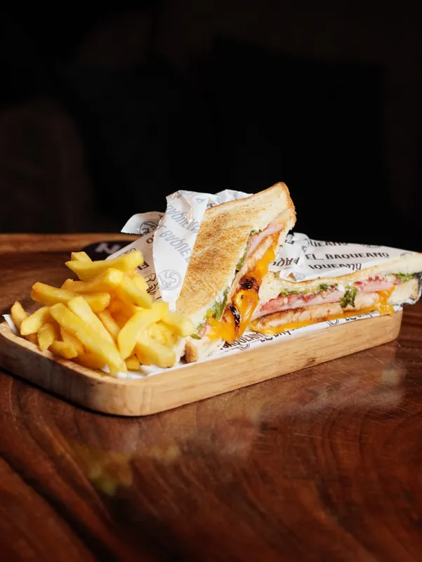Sandwich de Carne o de Pollo