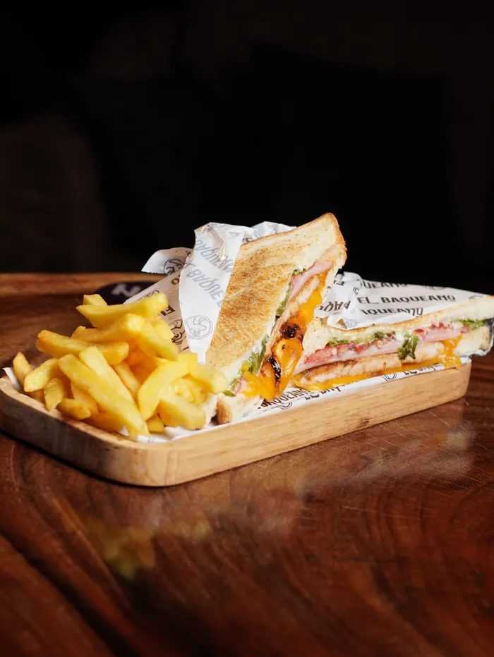 Sandwich de Carne o de Pollo